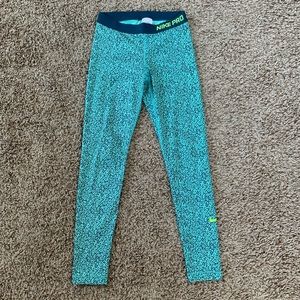 Nike Pro Athletic Leggings/Pants